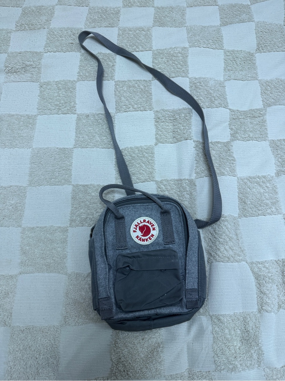 NWOT Fjällräven Kånken Re-Wool Sling bag‎ in Grey
